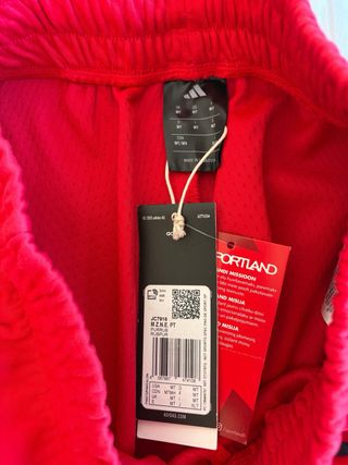 Chándal Adidas para
hombre color rojo. Talla M