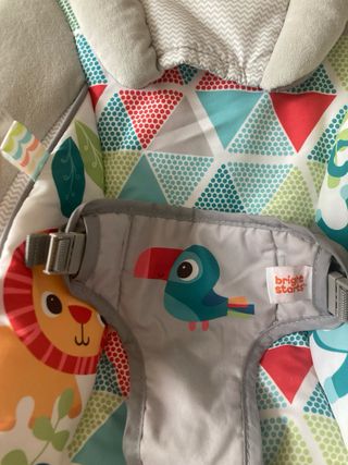 Hamaca bebé con música y movimiento