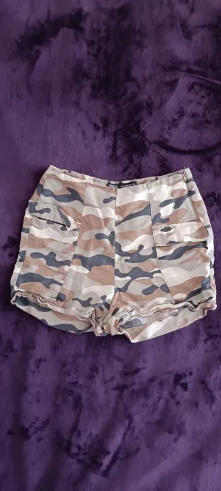 Zara Pantalón Corto Camuflaje