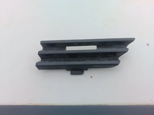 TAPA PARAGOLPE MERCEDES 190