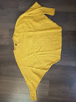Jersey amarillo