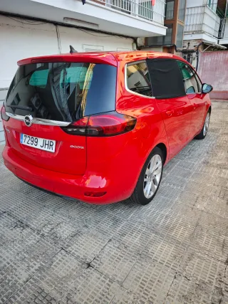 Opel Zafira Tourer 2015