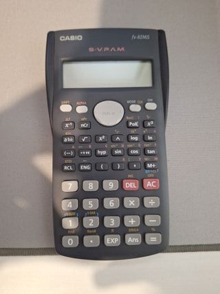 Calculadora Científica Casio fx-82MS
