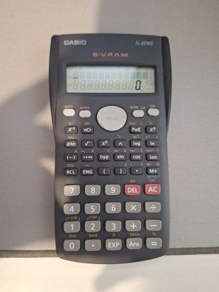 Calculadora Científica Casio fx-82MS