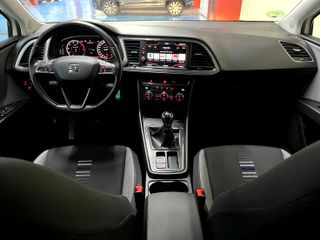 SEAT LEON 2019 25.000 KMS