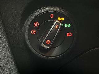 SEAT LEON 2019 25.000 KMS