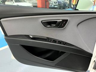 SEAT LEON 2019 25.000 KMS