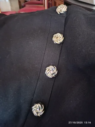 Chaqueta Zara Negra Talla S. Está nueva