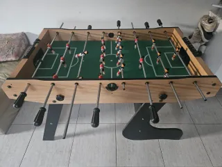 Futbolín casi nuevo