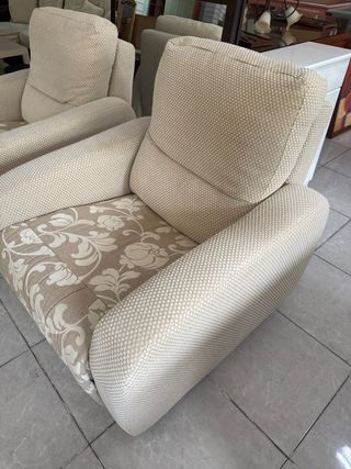 Sillones extensibles de tela beige