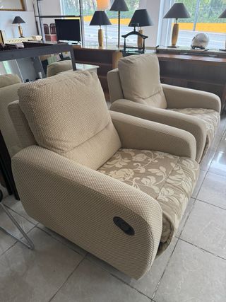 Sillones extensibles de tela beige