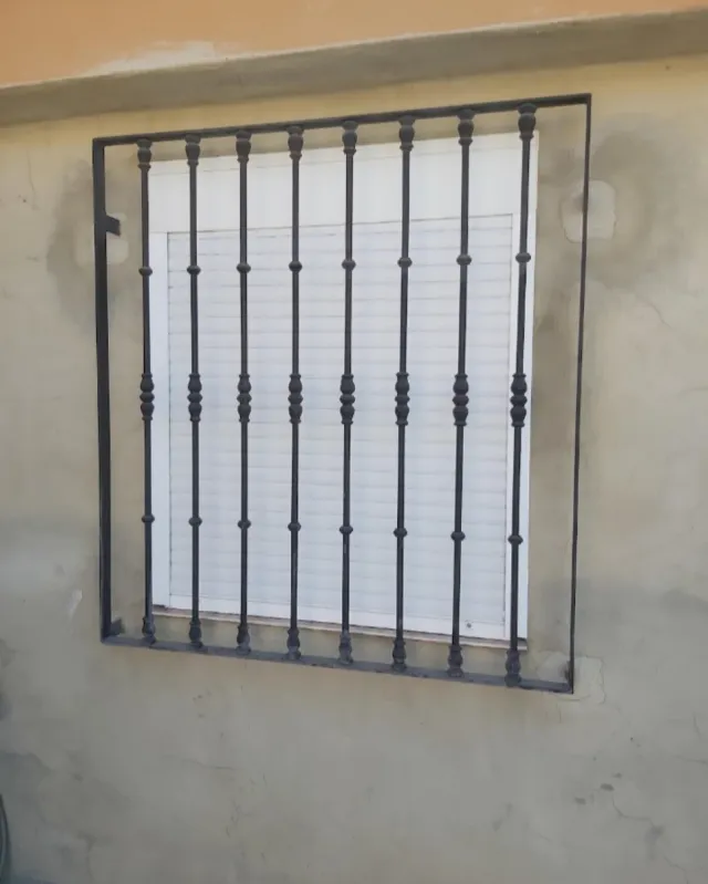 Reja de hierro forjado