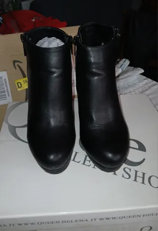 Tronchetti Queen Helena neri