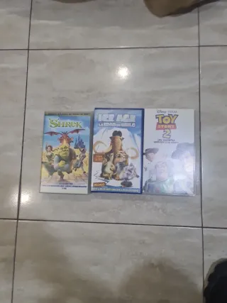 Lote 3 Películas VHS: Shrek, Ice Age, Toy Story 2