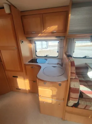 AUTOCARAVANA HYMER TRAMP PERFILADA CAMA FRANCESA