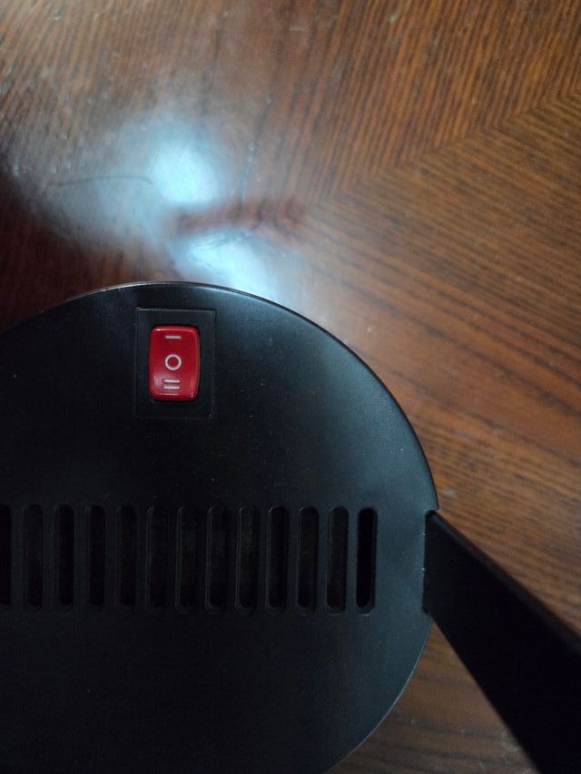 Lámpara de mesa modelo Artemide de Tizio diseño de