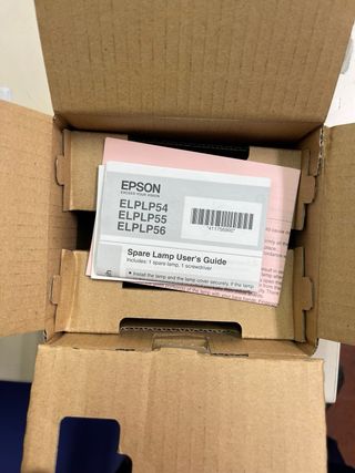 Epson ELPLP54 lámpara proyector con carcasa nueva