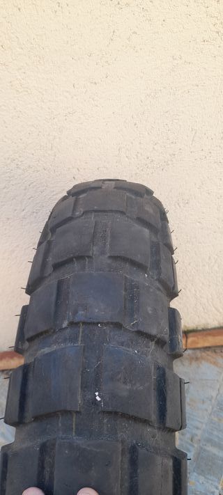 Neumático Anlas Capra 150/70 B17. Aun tiene vida K