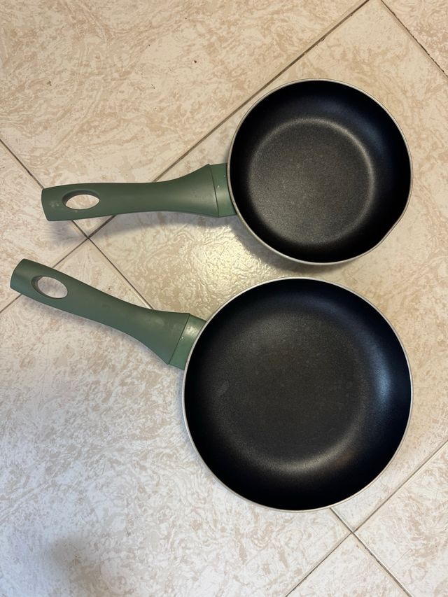 Conjunto de 2 panelas antiaderentes