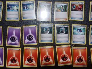 Pokemon : Baraja temática Negro y Blanco TCG