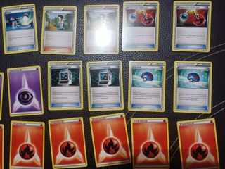 Pokemon : Baraja temática Negro y Blanco TCG