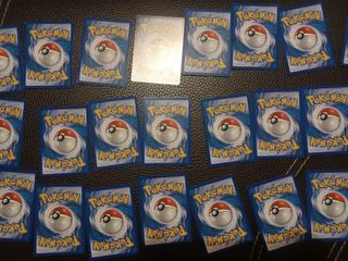 Pokemon : Baraja temática Negro y Blanco TCG