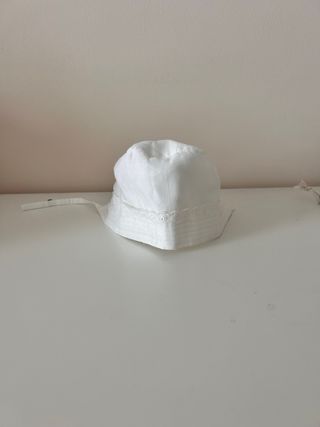 Capota de bebé blanca