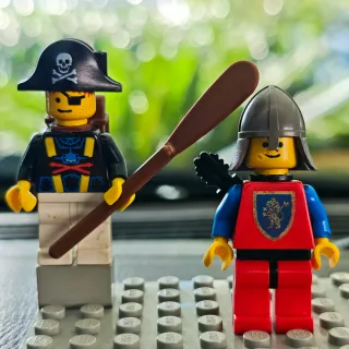 Minifigure Lego Pirata e Cavaliere