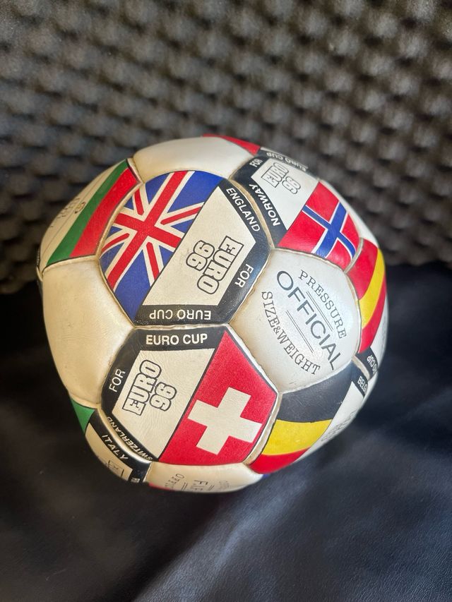 Pallone ufficiale della Coppa del Mondo FIFA 1996