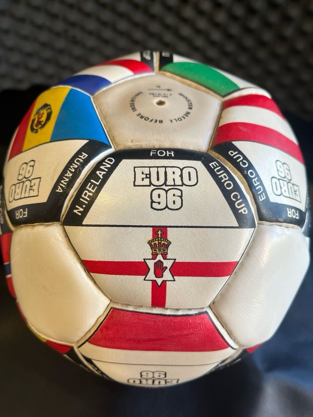 Pallone ufficiale della Coppa del Mondo FIFA 1996