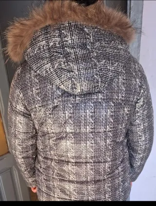 Chaqueta acolchada cuadros blanco y negro