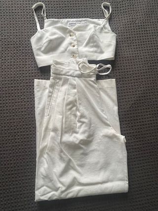 Conjunto blanco top y pantalón palazzo