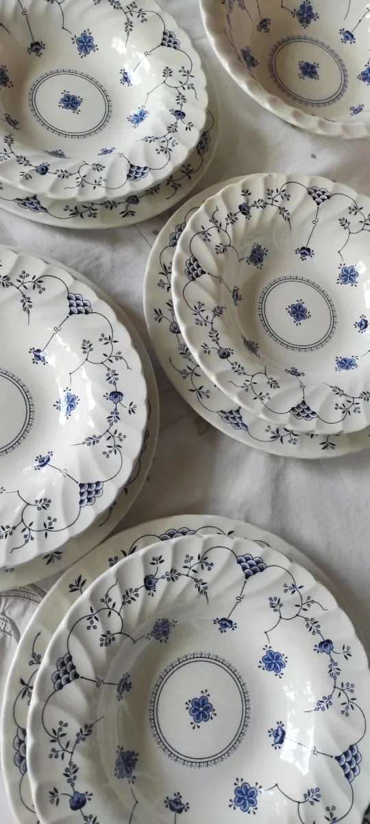 Servizio Churchill England 13 piatti