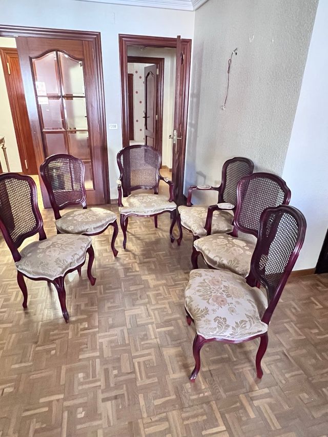 Juego 6 sillas madera y ratán