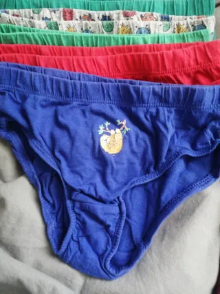 19 slips 122cm y 128cm