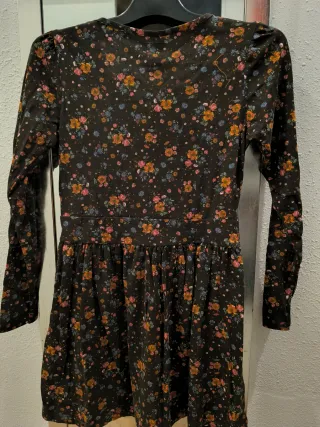 Vestido Zara floral entretiempo