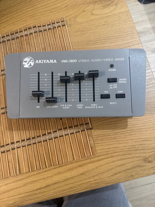 Akiyama VMX-3800 Mezclador Audio/Video