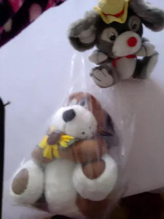 Peluche perro con flor y ratoncita