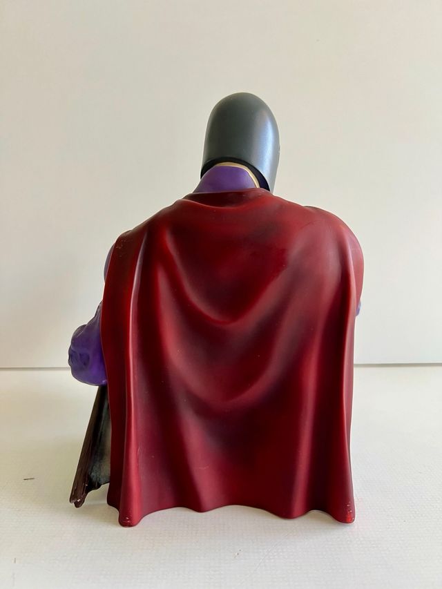 Busto Magneto Ultimate X-Men