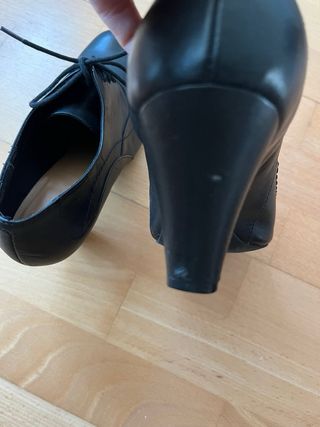 Zapatos Clarks tacón negros talla 38.5