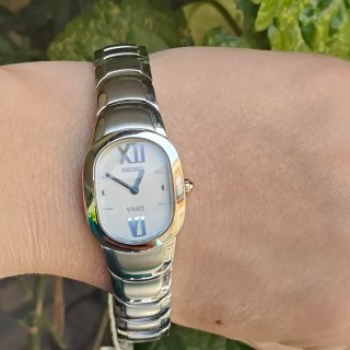 Reloj Seiko Vivace Mujer Plata y Blanco