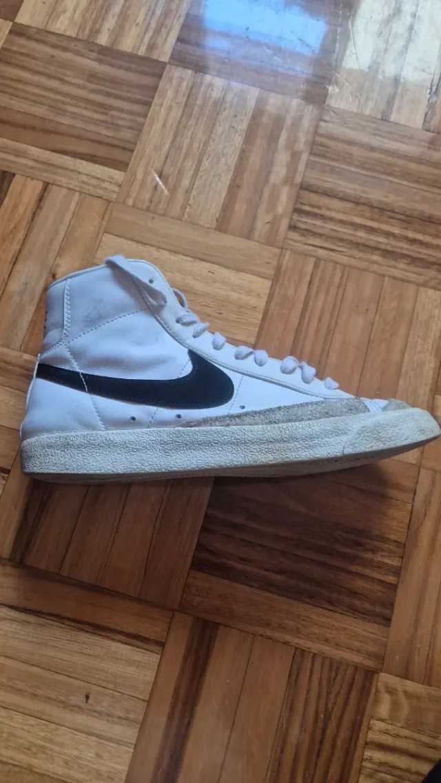 Nike Blazer Mid 77 Blancas Talla 40