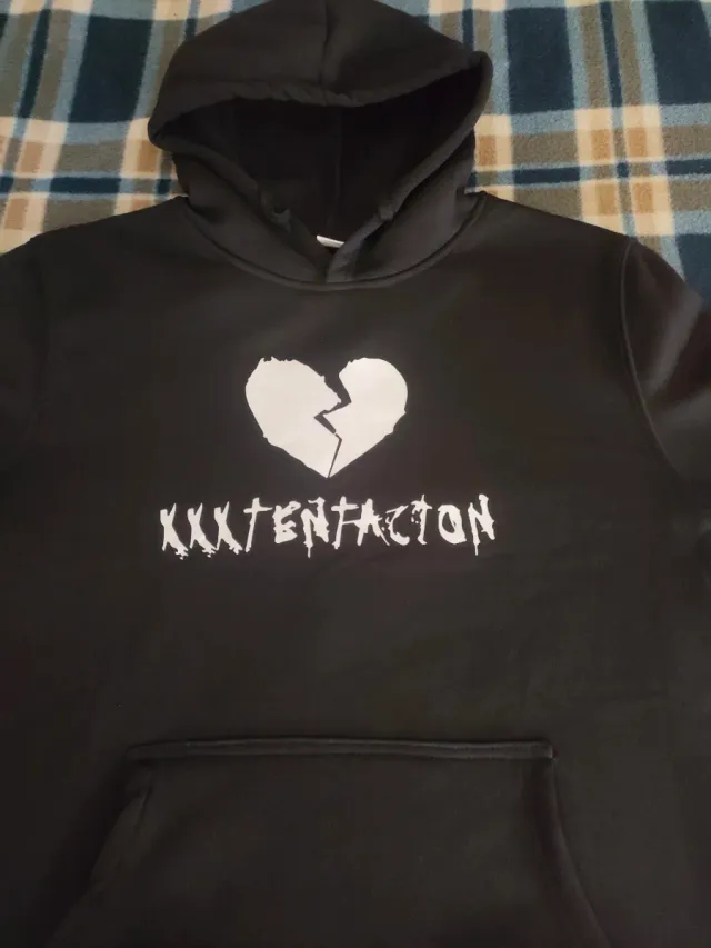 Sudadera negra xxxtentation