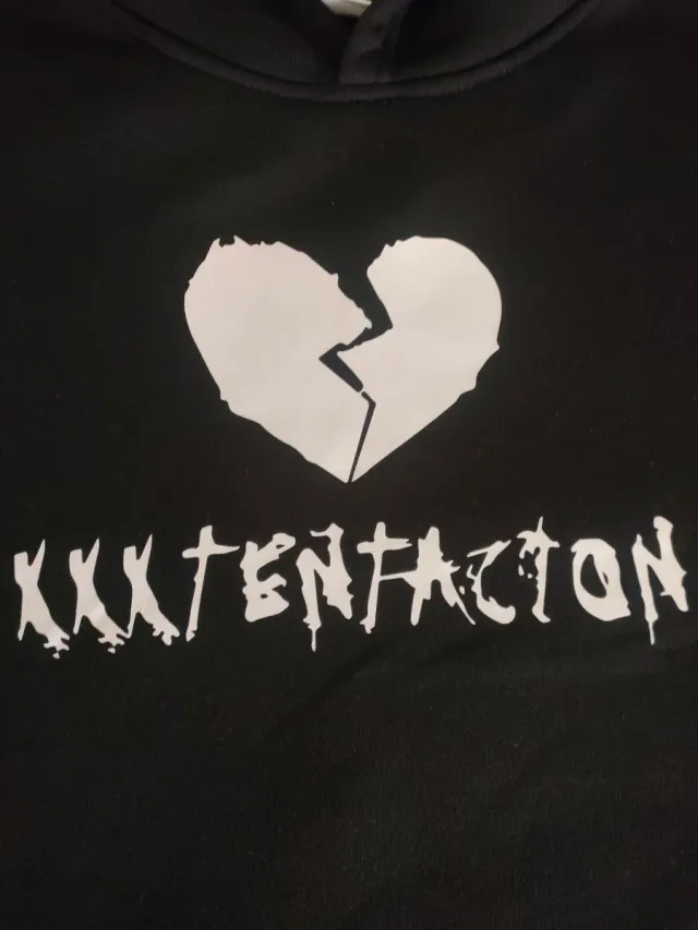 Sudadera negra xxxtentation