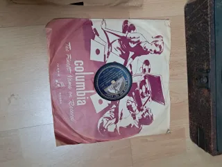 Gramófono antiguo ( NO ESTAFADORES )