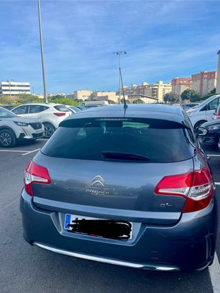 Citroen  C4 2011
