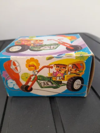 Trimoto de juguete antigua roja