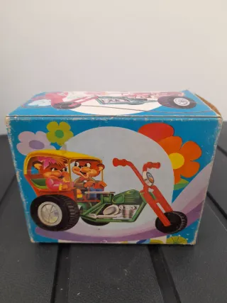 Trimoto de juguete antigua roja