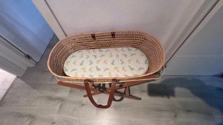 Canastilla para bebé con soporte