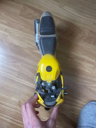 Moto Honda Fireblade Amarilla Juguete